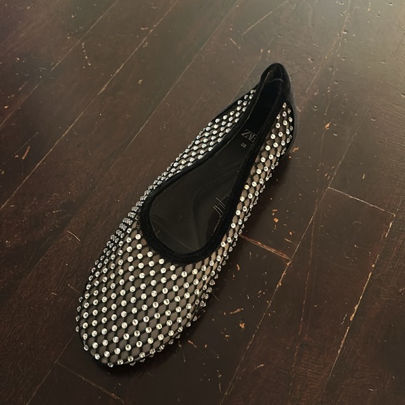 ZARA Black Rhinestone Mesh Ballet Flats - Picture 2 of 5